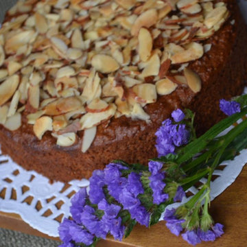 skinny-bakes-almond-blondie-cake-gluten-free