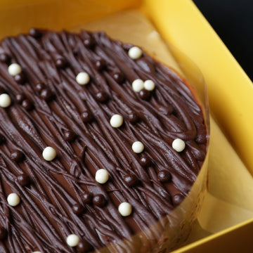 skinny-bakes-goey-chocolate-cake-dark-chocolate-vegan-gluten-free